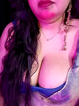 Suhanakhan00 online show from March 1, 6:41 pm