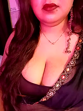 Suhanakhan00 online show from April 28, 9:35 am