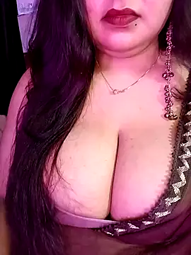 Suhanakhan00 online show from April 26, 9:50 am