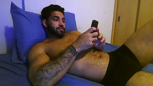 macho fit online show from February 11, 4:18 pm