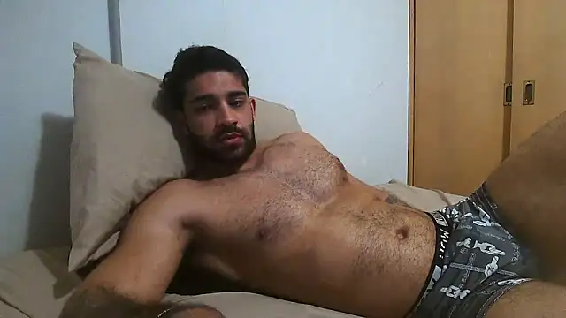 macho fit online show from November 18, 6:44 pm