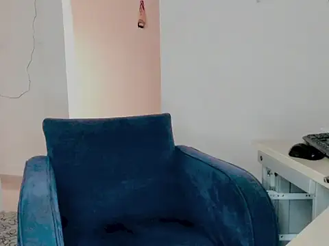 Snapshot of Babe-sofi chatting on July 9, 6:51 pm Babe-sofi online show from July 9, 6:51 pm