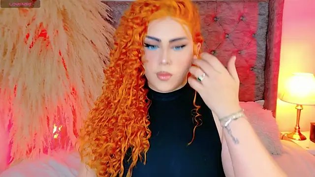 Snapshot of astridjonness chatting on November 23, 12:42 am astridjonness online show from November 23, 12:42 am