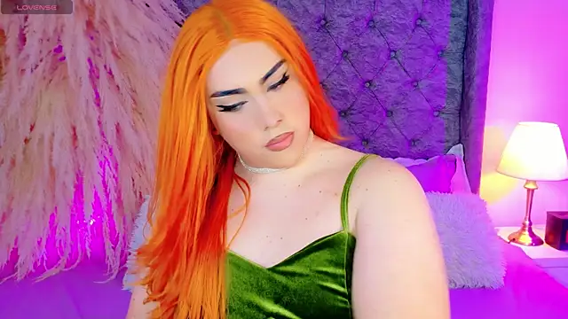 Snapshot of astridjonness chatting on November 2, 1:43 am astridjonness online show from November 2, 1:43 am