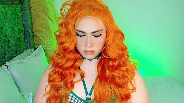 Snapshot of astridjonness chatting on February 14, 3:51 am astridjonness online show from February 14, 3:51 am