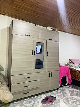 sarawiliamx online show from April 7, 10:00 pm