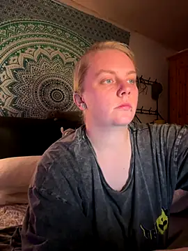 Snapshot of Vixen_Mistress_Ali chatting on November 9, 8:57 pm Vixen Mistress Ali online show from November 9, 8:57 pm