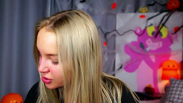 AftonConnett online show from October 31, 1:02 am