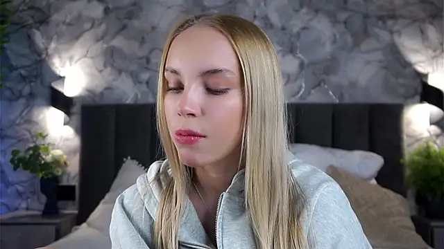 AftonConnett online show from April 9, 2:02 am