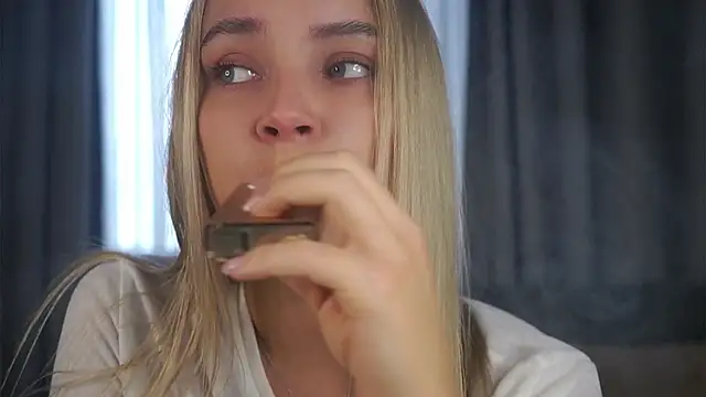 AftonConnett online show from March 25, 1:28 am