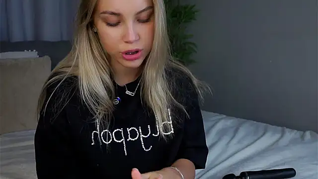 AftonConnett online show from March 2, 2:01 am