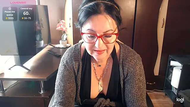 exymilf  online show from October 22, 9:42 am