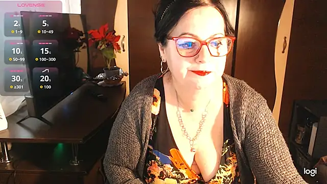 exymilf  online show from December 22, 10:15 am