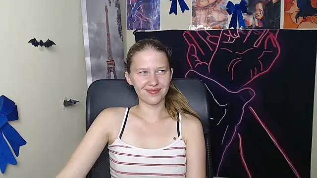 Snapshot of StellaCRL chatting on June 30, 12:27 pm StellaCRL online show from June 30, 12:27 pm