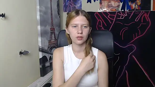Snapshot of StellaCRL chatting on June 5, 6:13 pm StellaCRL online show from June 5, 6:13 pm