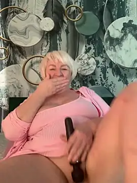 Laura Millf online show from February 26, 11:43 am