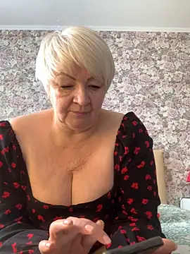 Laura Millf online show from March 3, 7:46 am