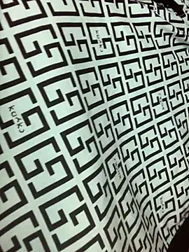 Laura Millf online show from November 16, 1:38 pm