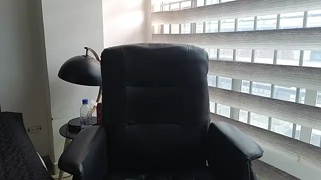 ANGEL  COOPER online show from March 14, 3:25 pm