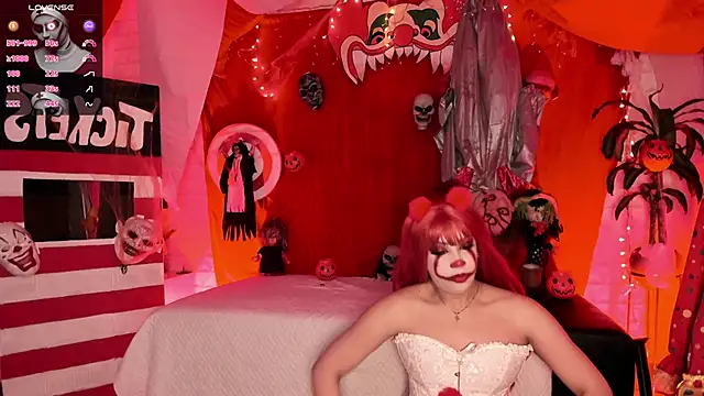 Lizzie-Evans online show from October 31, 12:13 pm