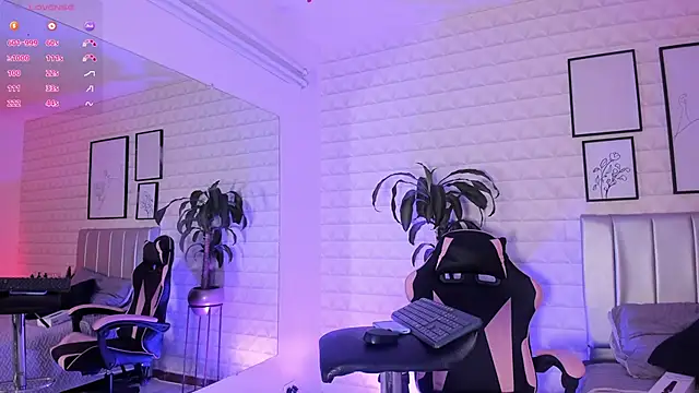 Lizzie-Evans online show from March 7, 12:10 pm