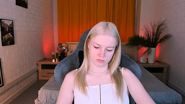 Snapshot of GraceGlamour chatting on September 22, 5:13 am GraceGlamour online show from September 22, 5:13 am