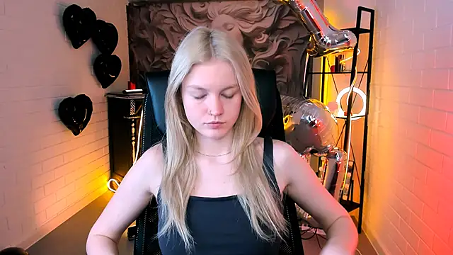 GraceGlamour online show from February 17, 5:05 am