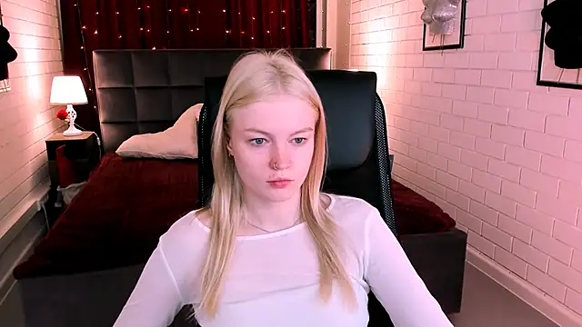 Snapshot of GraceGlamour chatting on September 26, 5:03 am GraceGlamour online show from September 26, 5:03 am