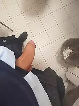 ptrz990 online show from January 9, 3:19 pm