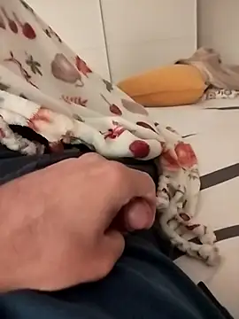 ptrz990 online show from January 12, 4:47 pm