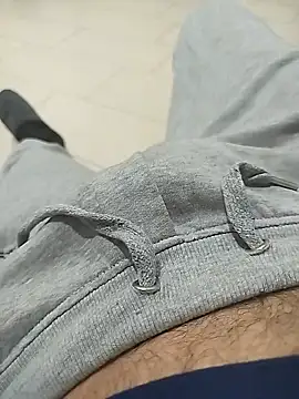 ptrz990 online show from January 10, 1:39 pm