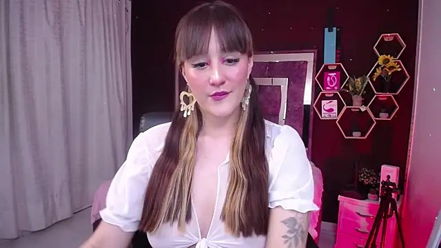 Snapshot of AnabelleGron chatting on October 10, 11:16 pm AnabelleGron online show from October 10, 11:16 pm