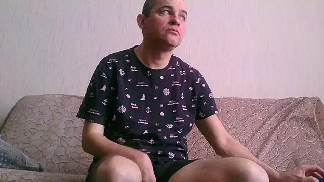 Snapshot of AlDON59 chatting on February 17, 9:46 am AlDON59 online show from February 17, 9:46 am