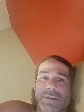 Snapshot of catalpaworm08 chatting on May 31, 12:22 pm catalpaworm08 online show from May 31, 12:22 pm