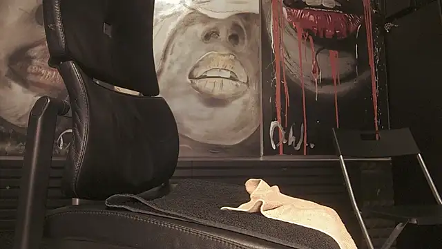 Snapshot of dani4334 chatting on November 9, 7:34 am dani4334 online show from November 9, 7:34 am