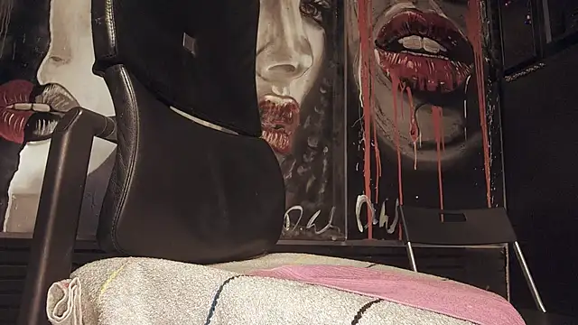 Snapshot of dani4334 chatting on September 13, 9:59 pm dani4334 online show from September 13, 9:59 pm