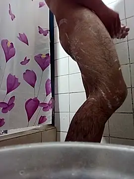 Snapshot of Elber24 chatting on November 16, 1:05 pm Elber24 online show from November 16, 1:05 pm