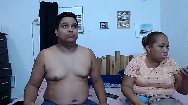 lucasandSofi online show from December 15, 11:20 pm