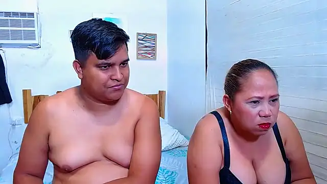 lucasandSofi online show from March 21, 9:30 pm