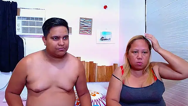 lucasandSofi online show from January 10, 11:11 pm