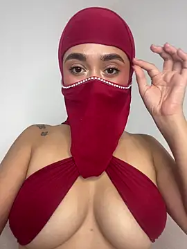 Julie Markk online show from June 30, 7:47 pm