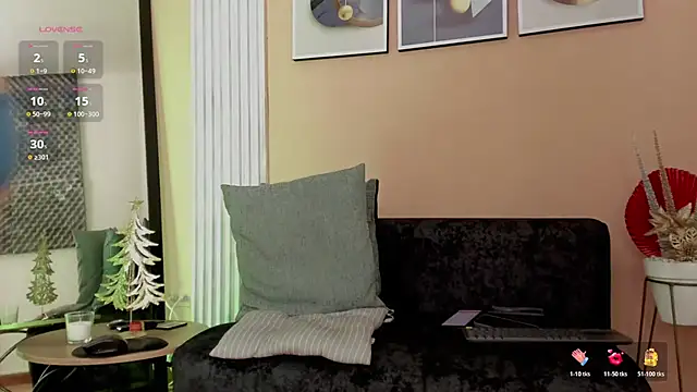 Snapshot of thomas_eliotts chatting on December 15, 8:03 pm thomas eliotts online show from December 15, 8:03 pm