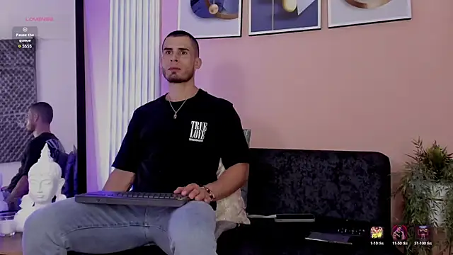 Snapshot of thomas_eliotts chatting on February 18, 7:43 pm thomas eliotts online show from February 18, 7:43 pm