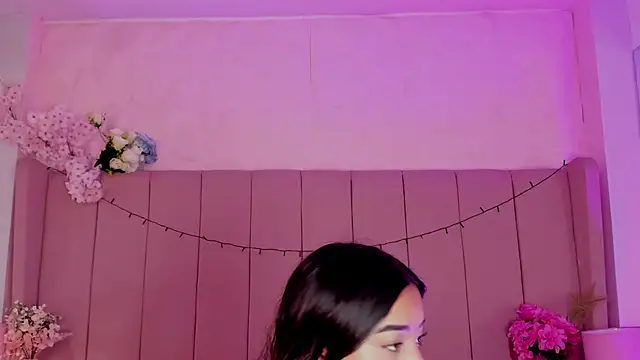 MollyBigBoobs12 online show from November 6, 8:13 pm