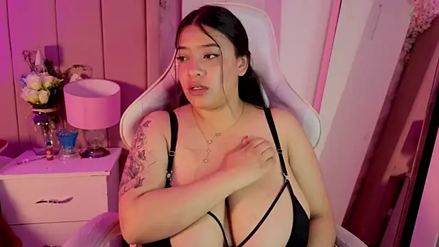 MollyBigBoobs12 online show from May 26, 11:36 pm