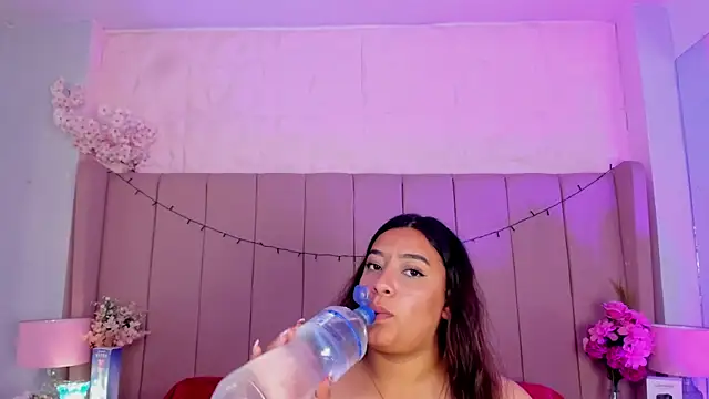 MollyBigBoobs12 online show from October 30, 9:01 pm