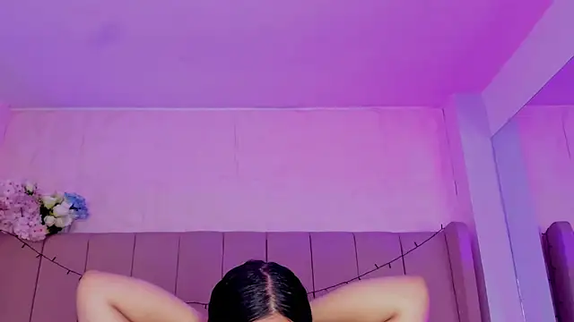 MollyBigBoobs12 online show from November 5, 8:45 pm