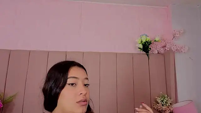 MollyBigBoobs12 online show from January 7, 8:36 pm