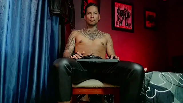 Leonnardo Jaramillo online show from May 14, 2:14 pm