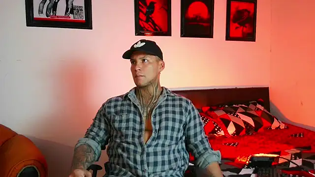 Leonnardo Jaramillo online show from November 12, 11:08 pm